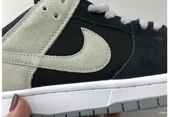 Low Pro Sb Dunk Wolf Zoom Black Grey-White-White Nike 854866-001 0925